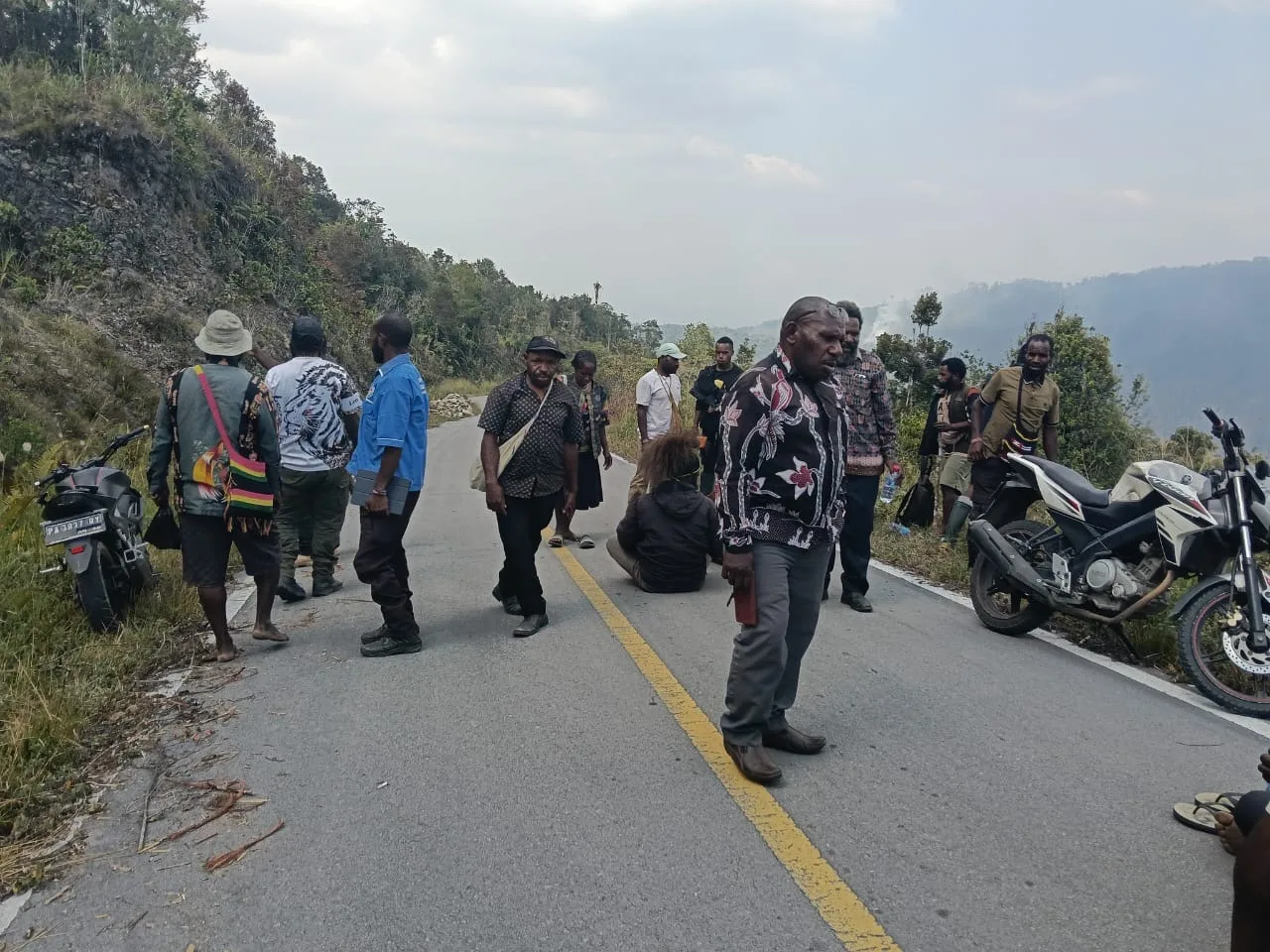 Satu Sopir Lintas Kabupaten Diduga Ditahan Kelompok Bersenjata di Kawasan Danau Habema